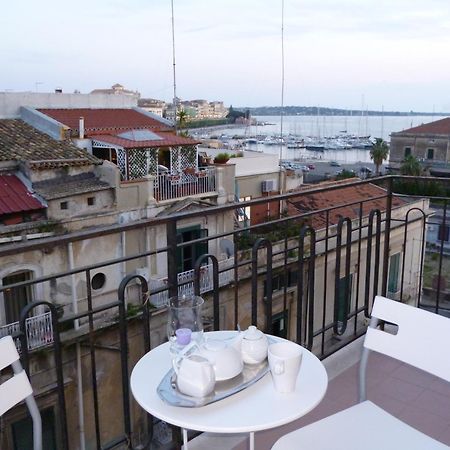 B&B Le Grand Bleu Siracusa - One Hundred Steps From Ortigia -Sea View - Siraküza Dış mekan fotoğraf